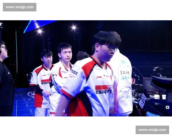 瓦伦西亚对阵马德里竞技焦点之战直播前瞻与看点解析全面解读赛场走势