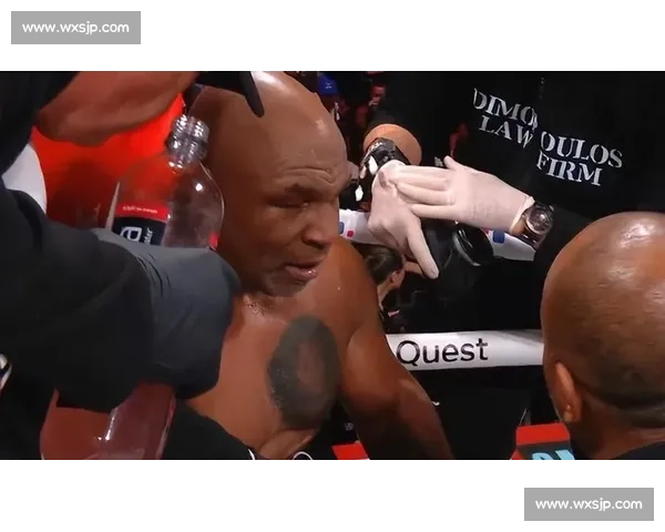 拉曼对决泰森世纪碰撞力量技巧与传奇命运的巅峰之战拳坛历史书写